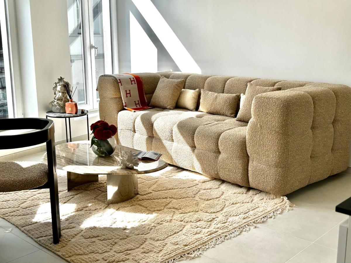 Phoenix Garden Apartment Mons Luaran gambar